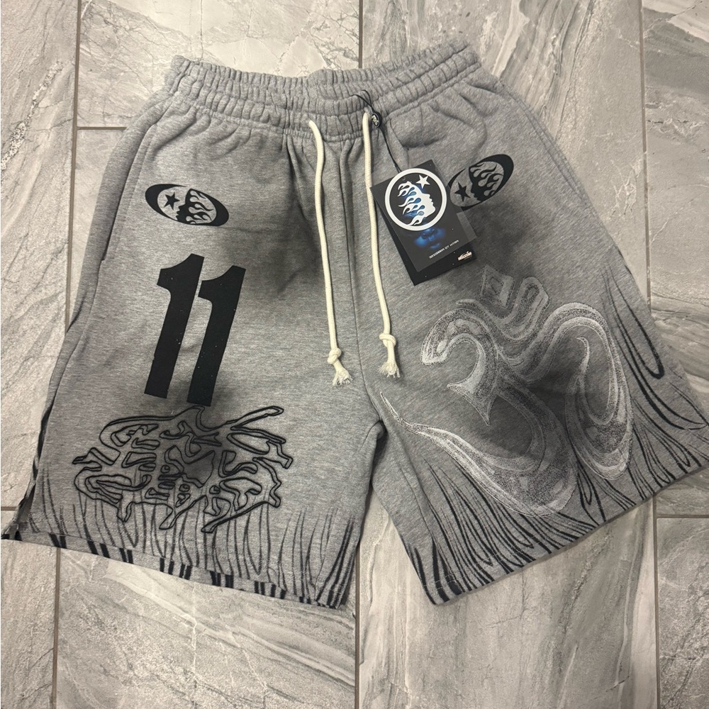 Hellstar shorts size large